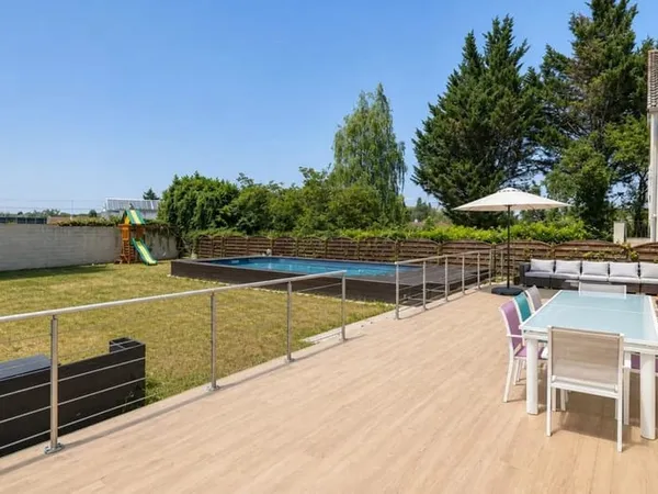 Maison de 10 pièces de 228 m² à Sarcelles