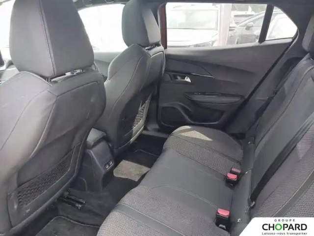 Peugeot 2008 electrique 136 ch — photo 11