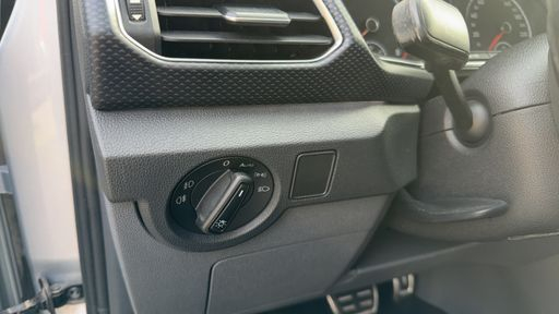 Volkswagen T-Cross 1.0 TSI 115 DSG7 - United – 2020 – 69652 km – Essence – Boîte Automatique — photo 5