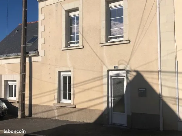Maison de bourg trois chambres tout confort sans jardin