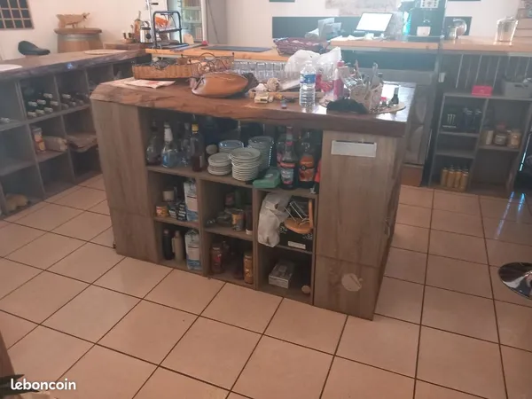 Commerce bar