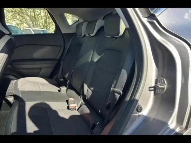 Renault Captur 1.0 tce 90ch techno — photo 11