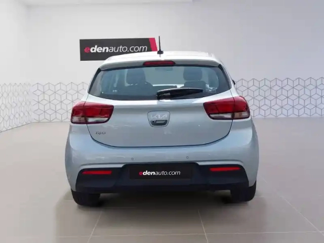 Kia Rio 1.2 dpi 84ch bvm5 — photo 4