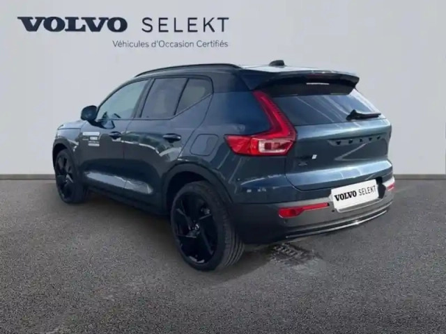 Volvo Ex40 single extended range 252ch black edition — photo 8