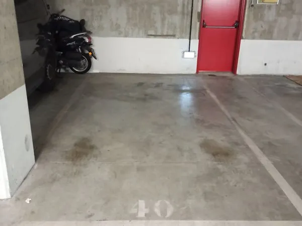 Place de parking rue j bleuzen vanves