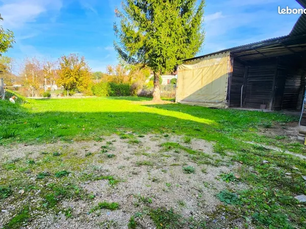 Terrain 712 m² Reignier-Ésery
