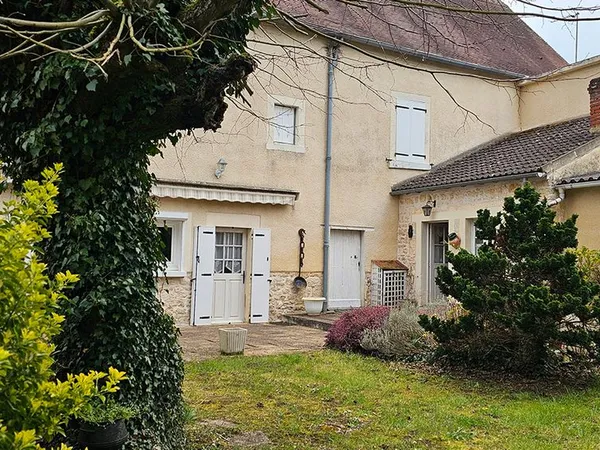 Maison de bourg proche Argenton-sur-Creuse DF-553-A