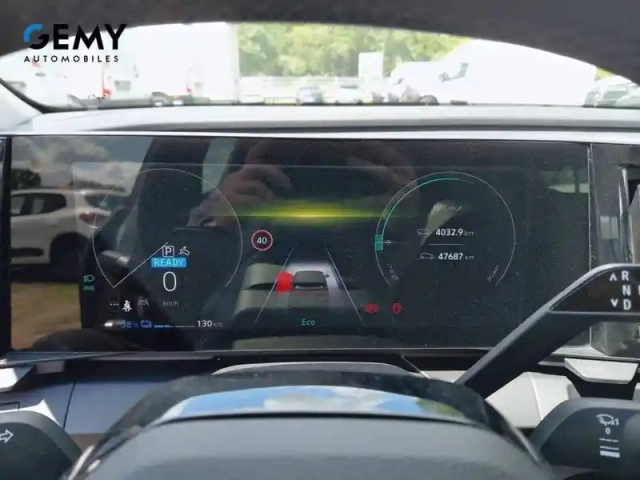 Renault Megane e-tech ev60 220 ch super charge — photo 20