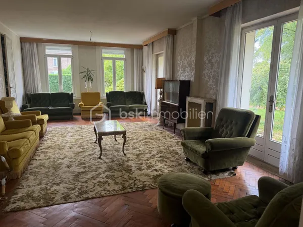 Maison 8 pièces 230 m²