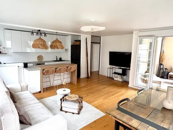 Au bord de l'eau - Superbe T4 (83 m²) avec balcon et 2 parkings