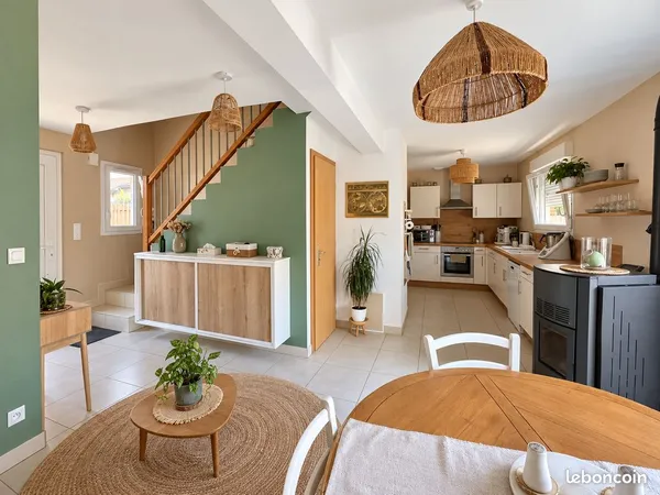 Maison avec terrasse, garage et stationnement facile - Wingersheim les Quatre Bans