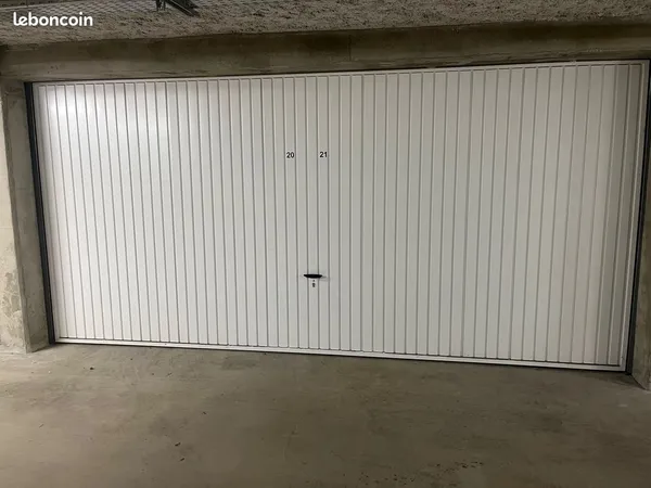 Grand Garage double neuf secteur lac