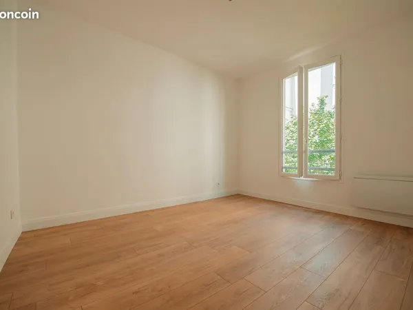 Bel appartement 3 pièces en plein coeur de Montmartre - Lumineux et calme