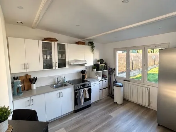 RARE À VILLERS-BRETONNEUX - Maison de plain-pied 80 m² avec jardin et dépendance