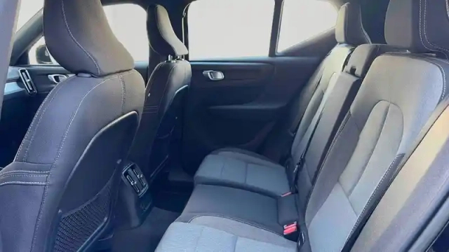Volvo Xc40 t4 recharge 129+82 ch dct7 — photo 12