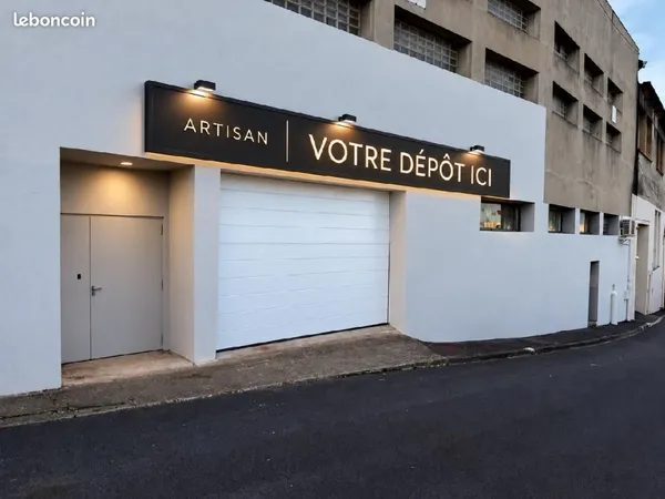 Garage/box 500 m² Saint Etienne