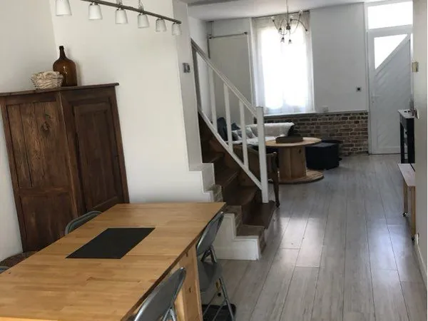 à louer - charmante maison meublée 3 chambres avec terrasse - amiens