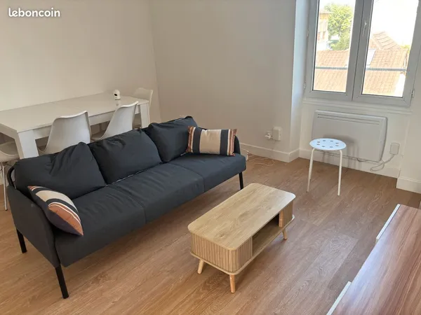 Appartement meublé 3 pièces - 49 m² - Beaumont-sur-Oise - Entièrement rénové
