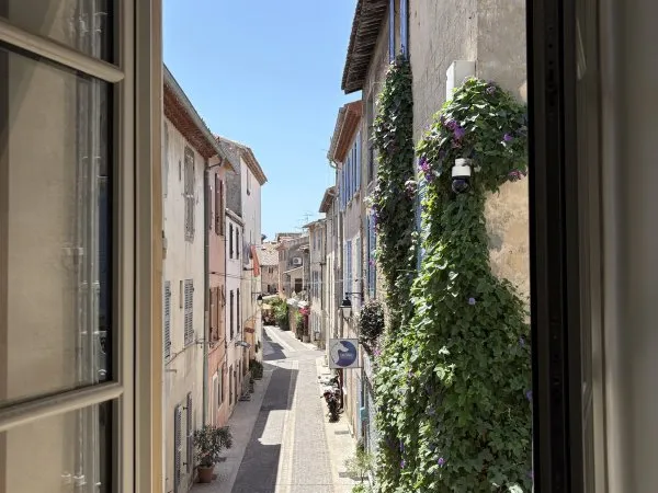 Rare : Loue duplex meublé de 140m2 coeur de village Cassis, 4 chambres climatisées, 3 SDE, terrasse,
