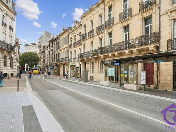 Local commercial 134 m²