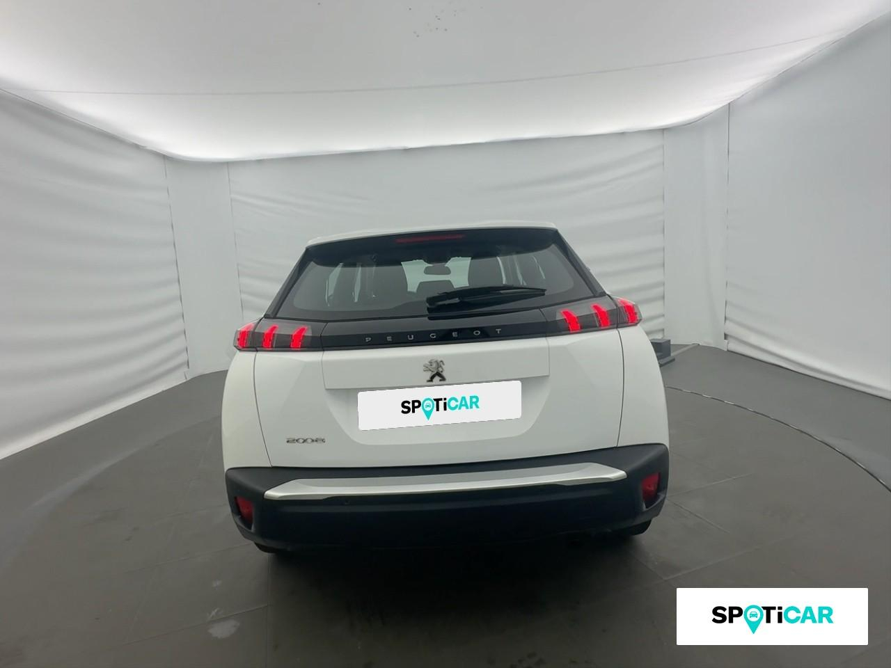 Peugeot 2008 1.2 puretech 100ch s&s active pack — photo 5