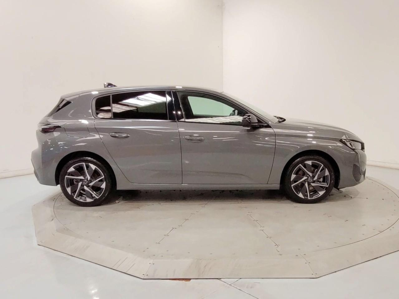 Peugeot 308 hybrid 145 e-dcs6 allure — photo 6