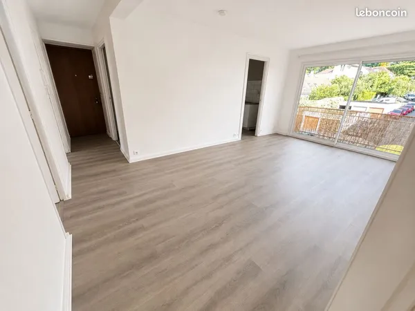 Appartement 4 pièces 62 m² - balcon & cave, 2eme etage