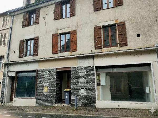 Bien immobilier de rendement Vente Beaulieu-sur-Dordogne  395m² 99000€