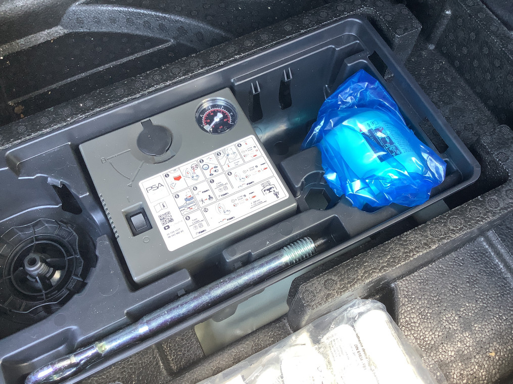 Peugeot 308 — photo 24