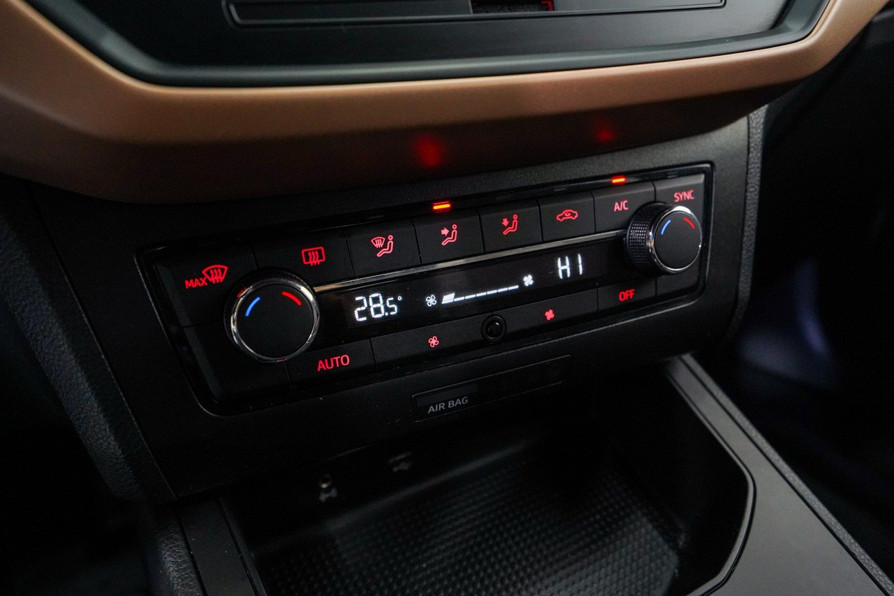 Seat Ibiza — photo 24