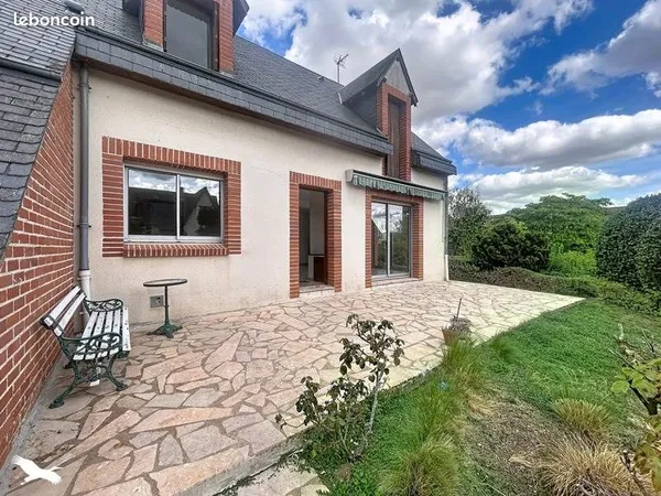 Pavillon 6 pièces 148 m²
