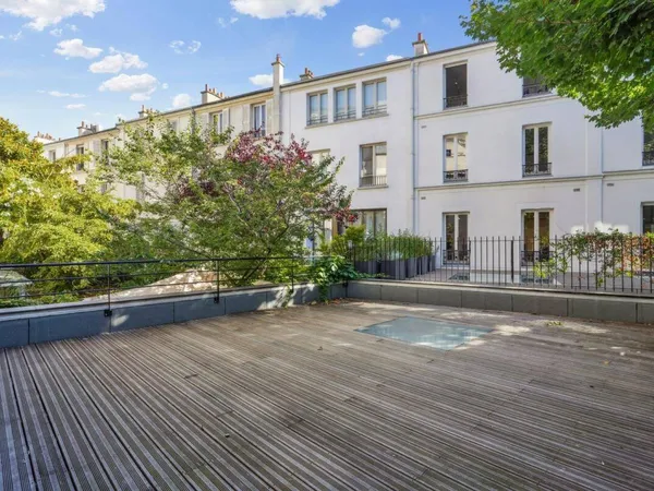 Bureaux 367 m²