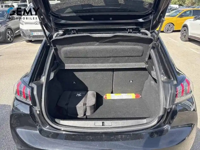 Peugeot 208 electrique 50 kwh 136ch — photo 6