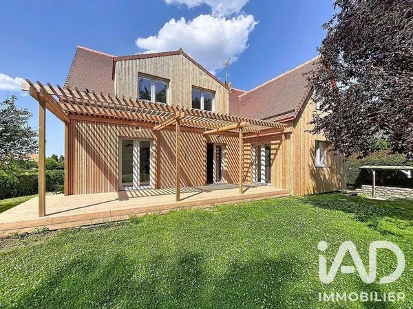 Maison 6 pièces 145 m²