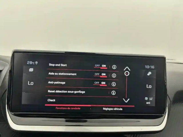 Peugeot 2008 puretech 130 s&amp;s eat8 — photo 42