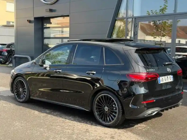 Mercedes Classe B 200 d amg line — photo 3
