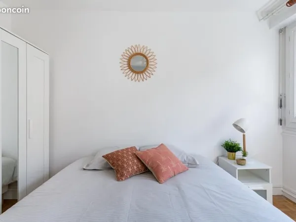 Chambre 5 pièces 84 m²