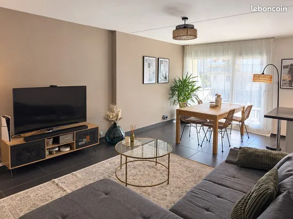 T3 rénové 77 m² - Garage, cave, balcon - DPE C