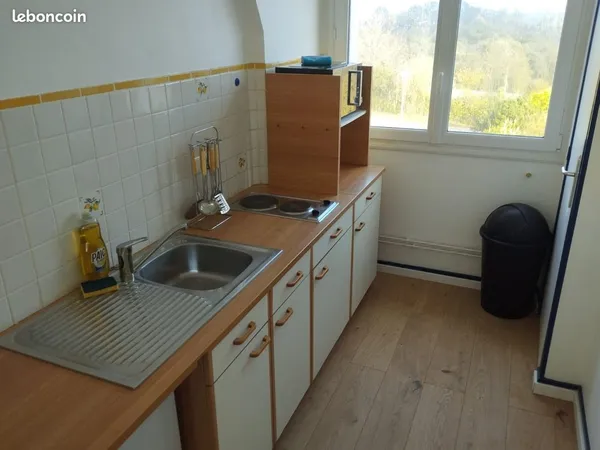 Appartement meublé T1 de 22 m² situé à la sortie de Quimper