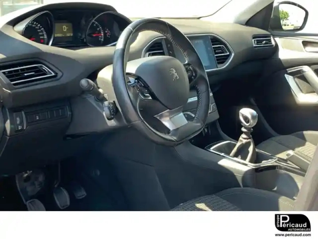 Peugeot 308 puretech 110ch s&amp;s bvm6 — photo 24