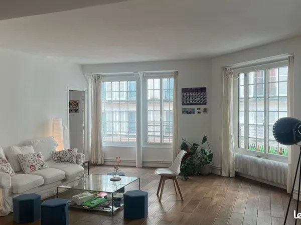 Chambre en colocation haut de gamme - 75m² - Centre Paris (Hôtel de Ville)