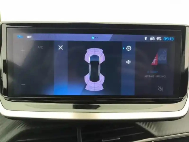 Peugeot 2008 hybrid 136 e-dcs6 allure — photo 26