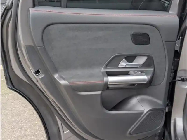 Mercedes Gla 200 d — photo 18