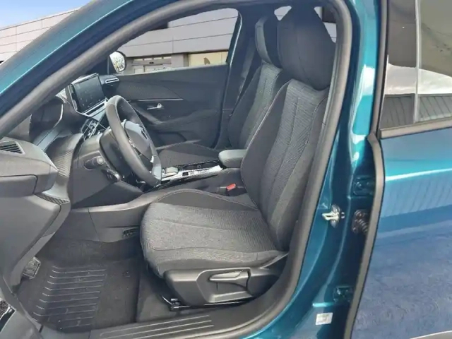 Peugeot 2008 electrique 50 kwh 136 ch — photo 7