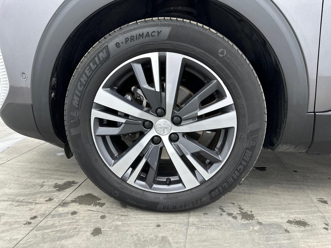 Peugeot 5008 puretech 130ch s&s eat8 allure pack — photo 14