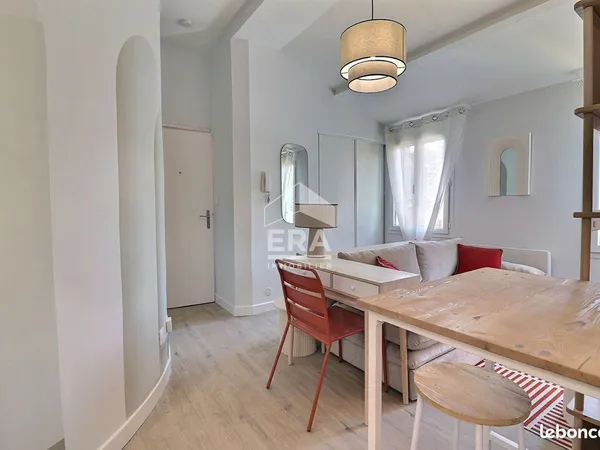 Studio 1 pièce 23 m²