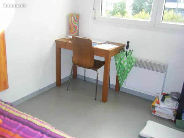 Studio à louer - proche Beaulieu