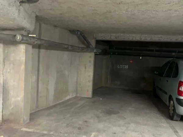 Stationnement Vente Reims   11000€