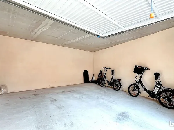 Parking/box 26 m² Valras-Plage