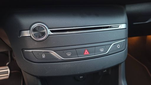 Peugeot 308 1.2 Puretech 130 EAT8 - GT Line – 2019 – 132202 km – Essence – Boîte Automatique — photo 9